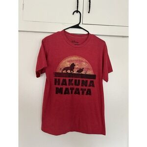 Walt Disney Lion King Hakuna Matata Red Size M  T-shirt Simba Timon Pumbaa